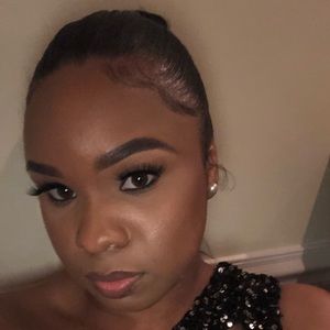 Meet your Posher, Markisha